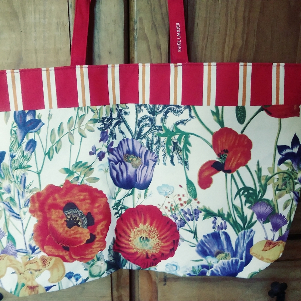 Estee Lauder New Floral Tote.